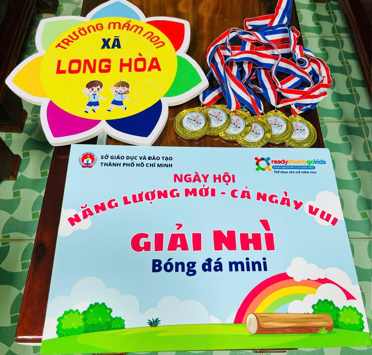 TỰ HÀO ĐỘI BÓNG ĐÁ MINI XÃ LONG HÒA (Liên quân giữa trường MN Long Tân và MN Họa Mi) XUẤT SẮC ĐẠT GIẢI NHÌ